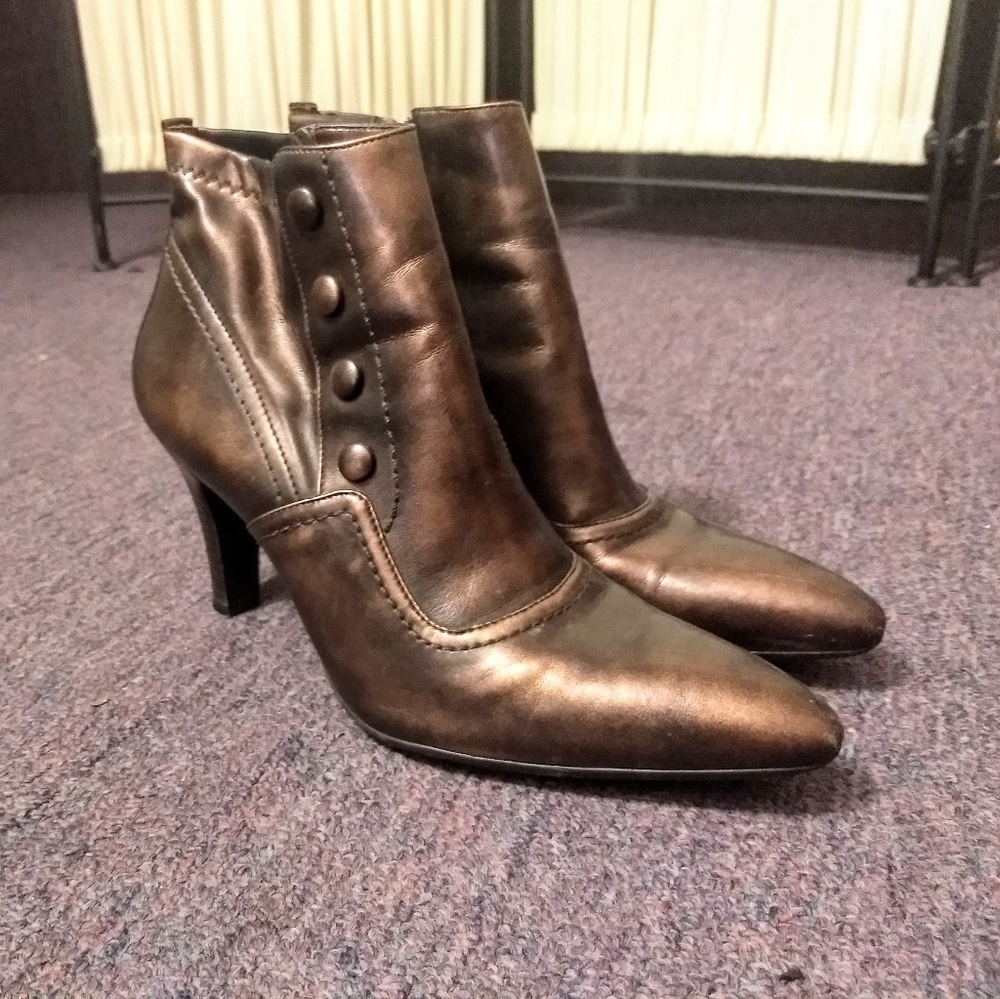 Bronze ankle boots